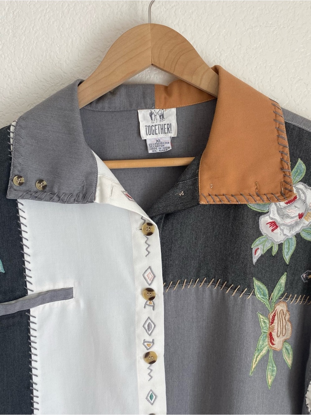 Vintage Together floral embroidered patchwork colorblock button down shirt, XL - Picture 8 of 13